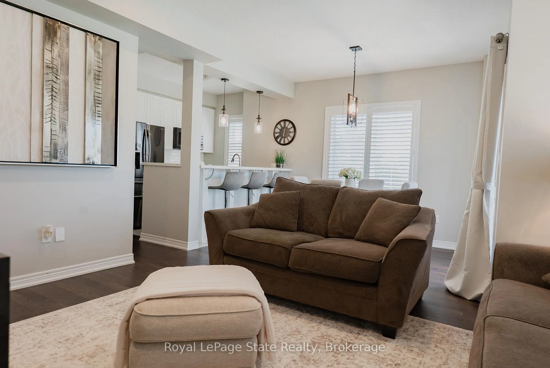 Photo 13 of 4 Garlent Avenue, Hamilton, Meadowlands — HOMEH