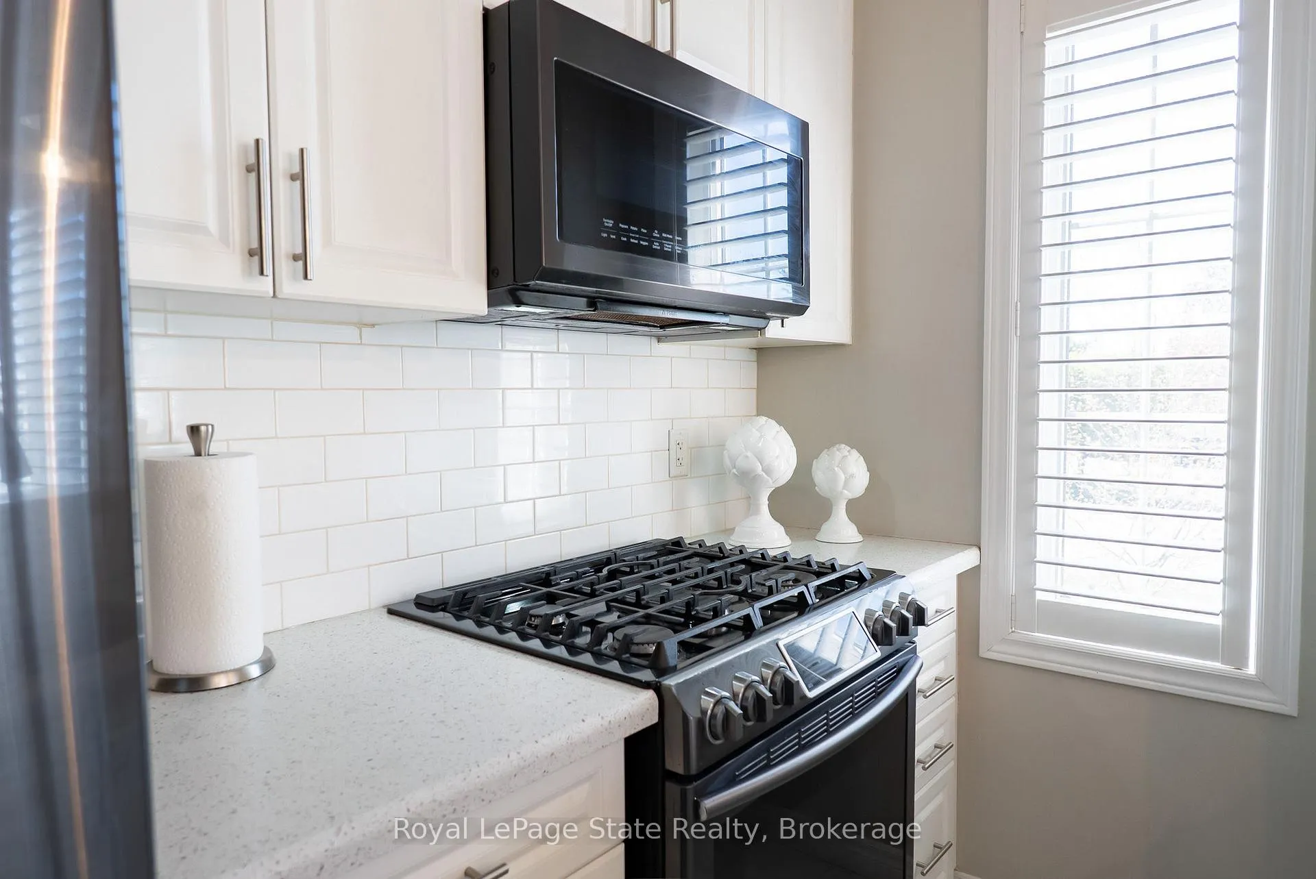 Photo 19 of 4 Garlent Avenue, Hamilton, Meadowlands — HOMEH