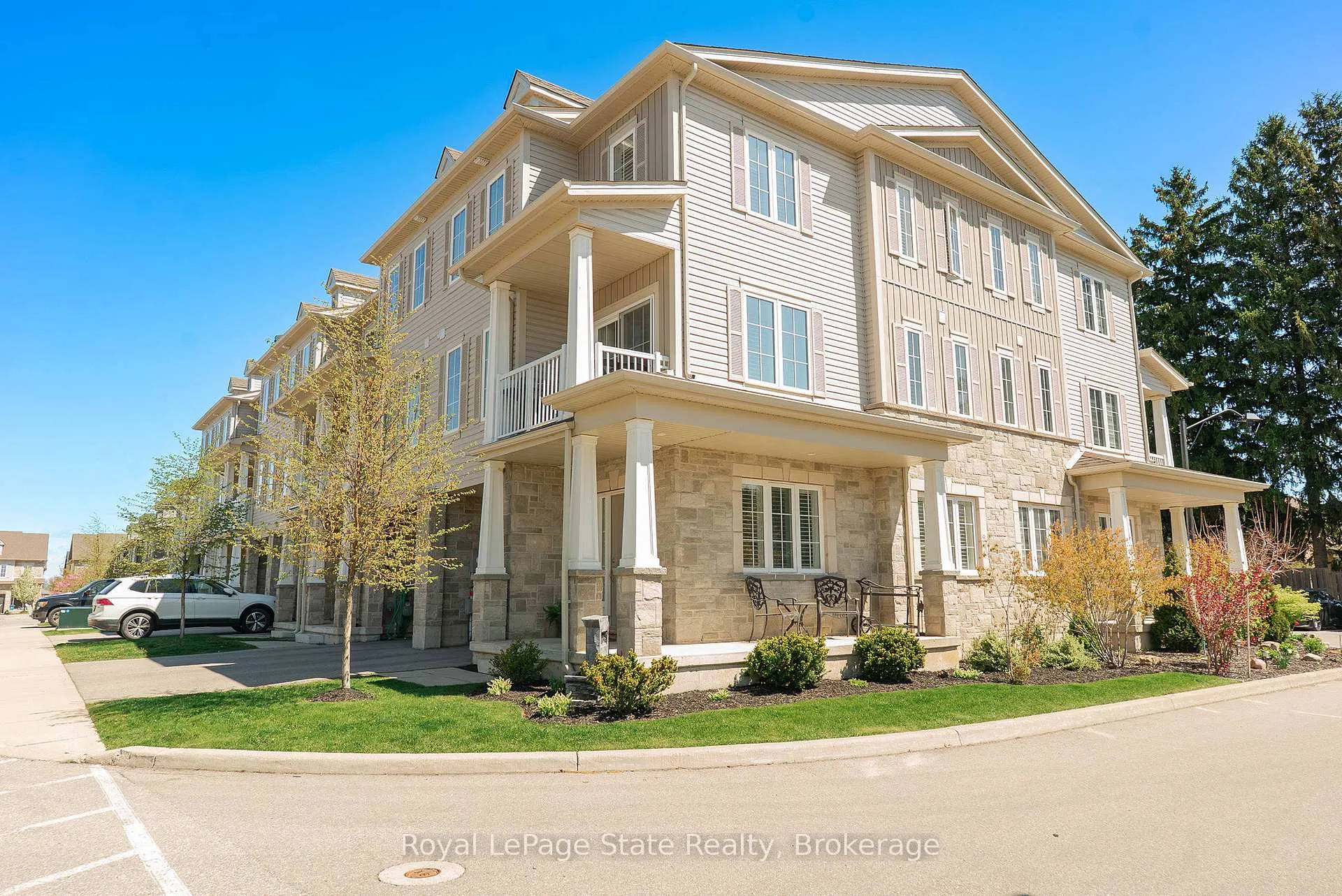 Photo 25 of 4 Garlent Avenue, Hamilton, Meadowlands — HOMEH