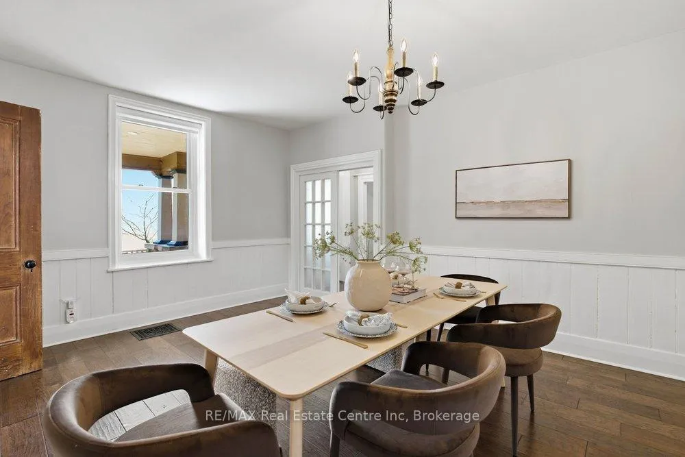Photo 13 of 52 Queen Street, Guelph, St. George's — HOMEH