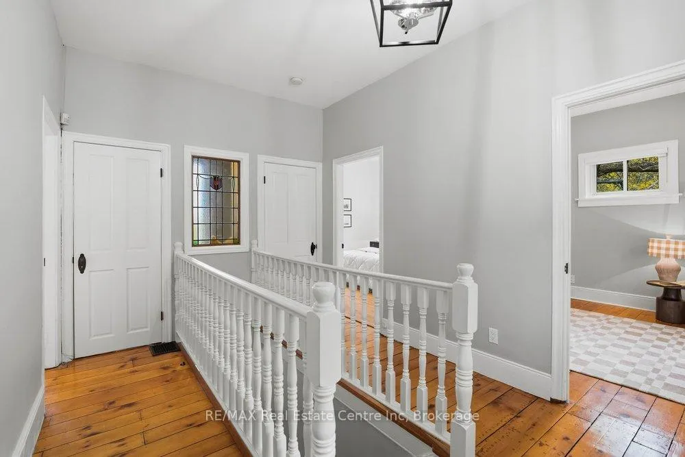 Photo 15 of 52 Queen Street, Guelph, St. George's — HOMEH