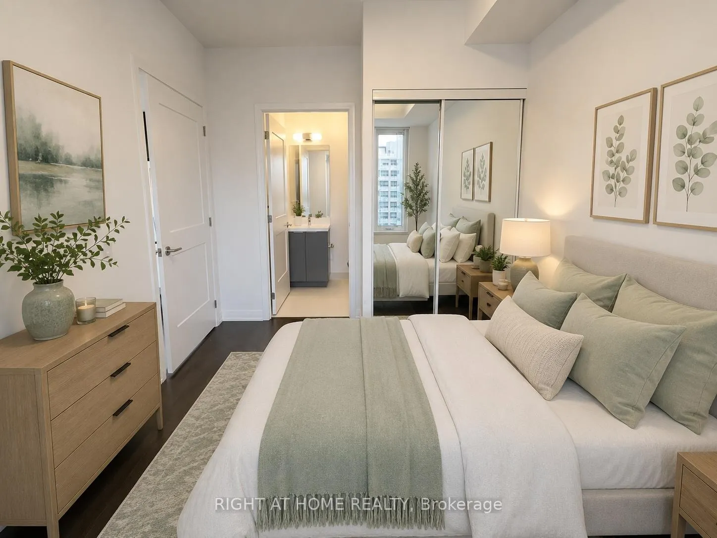 Photo 2 of Unit 2612, 50 Dunfield Avenue, Toronto, Mount Pleasant West — HOMEH
