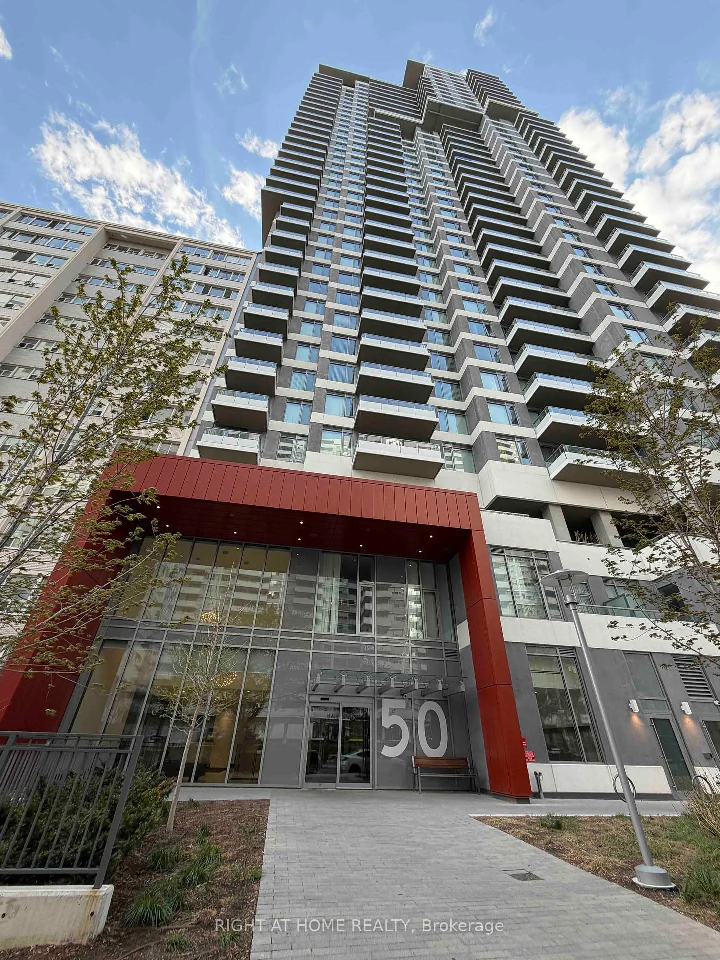 Photo 7 of Unit 2612, 50 Dunfield Avenue, Toronto, Mount Pleasant West — HOMEH