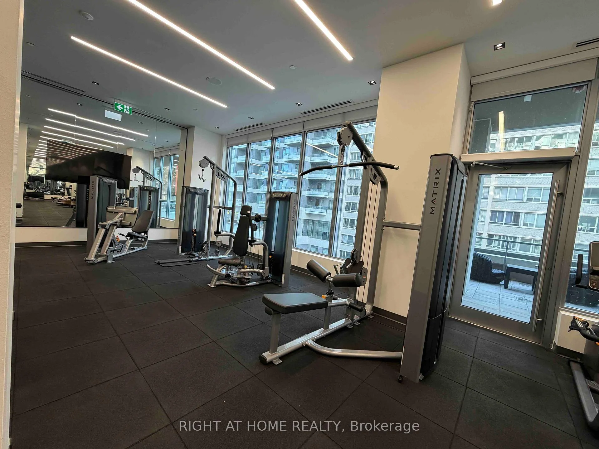 Photo 17 of Unit 2612, 50 Dunfield Avenue, Toronto, Mount Pleasant West — HOMEH
