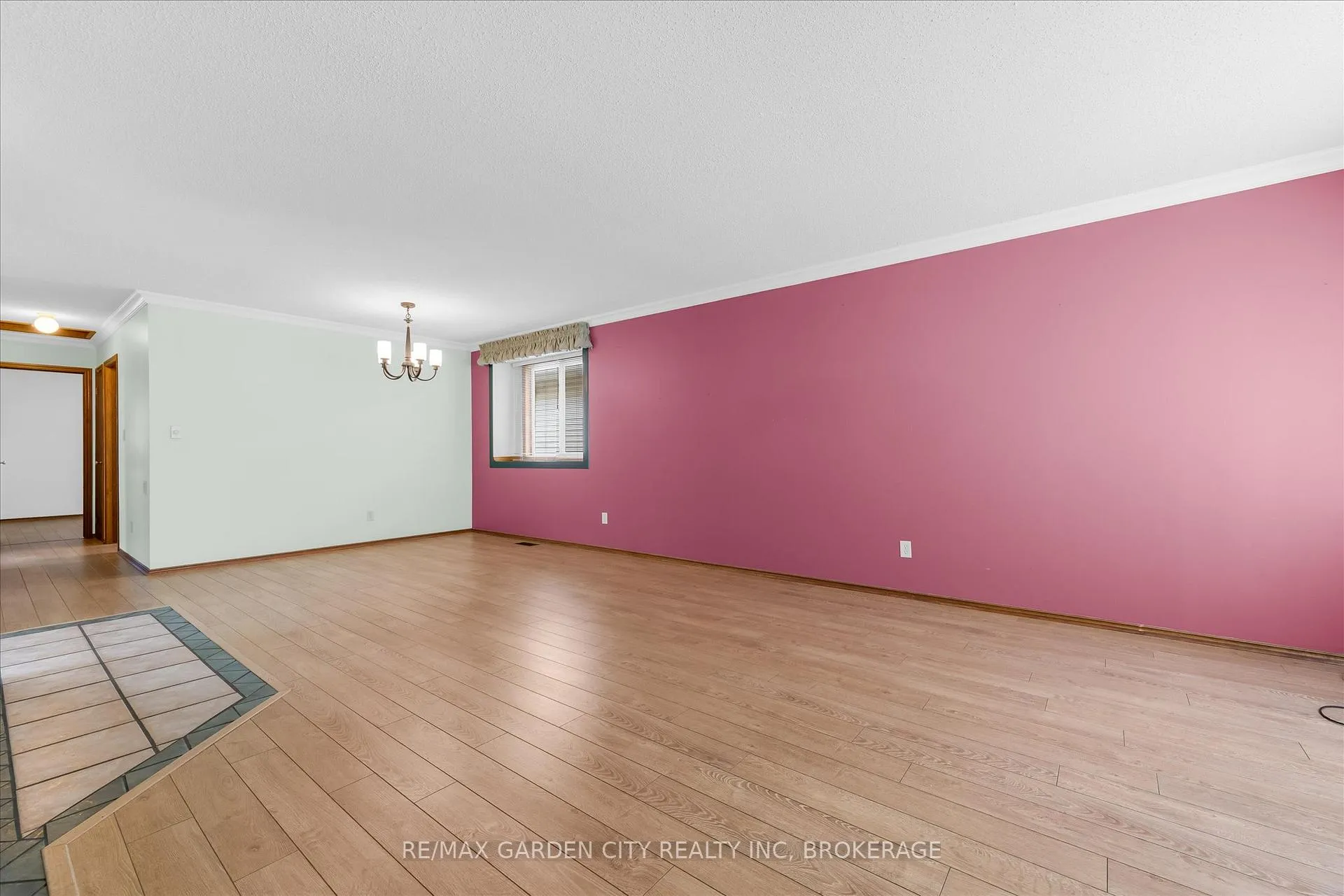 Photo 6 of 71 Hazel Street, St. Catharines, Burleigh Hill — HOMEH