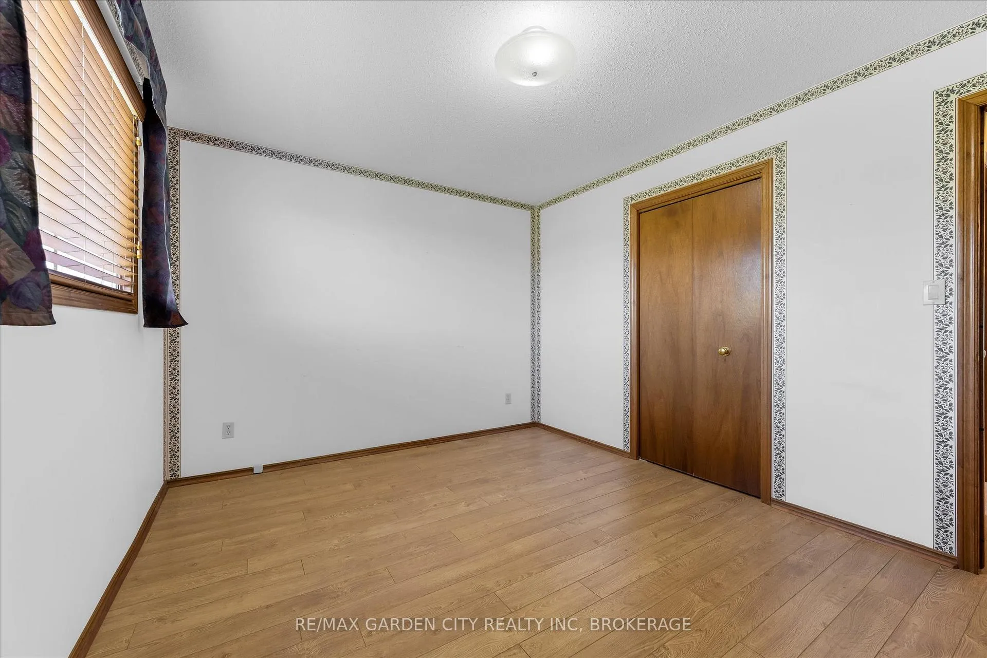 Photo 14 of 71 Hazel Street, St. Catharines, Burleigh Hill — HOMEH