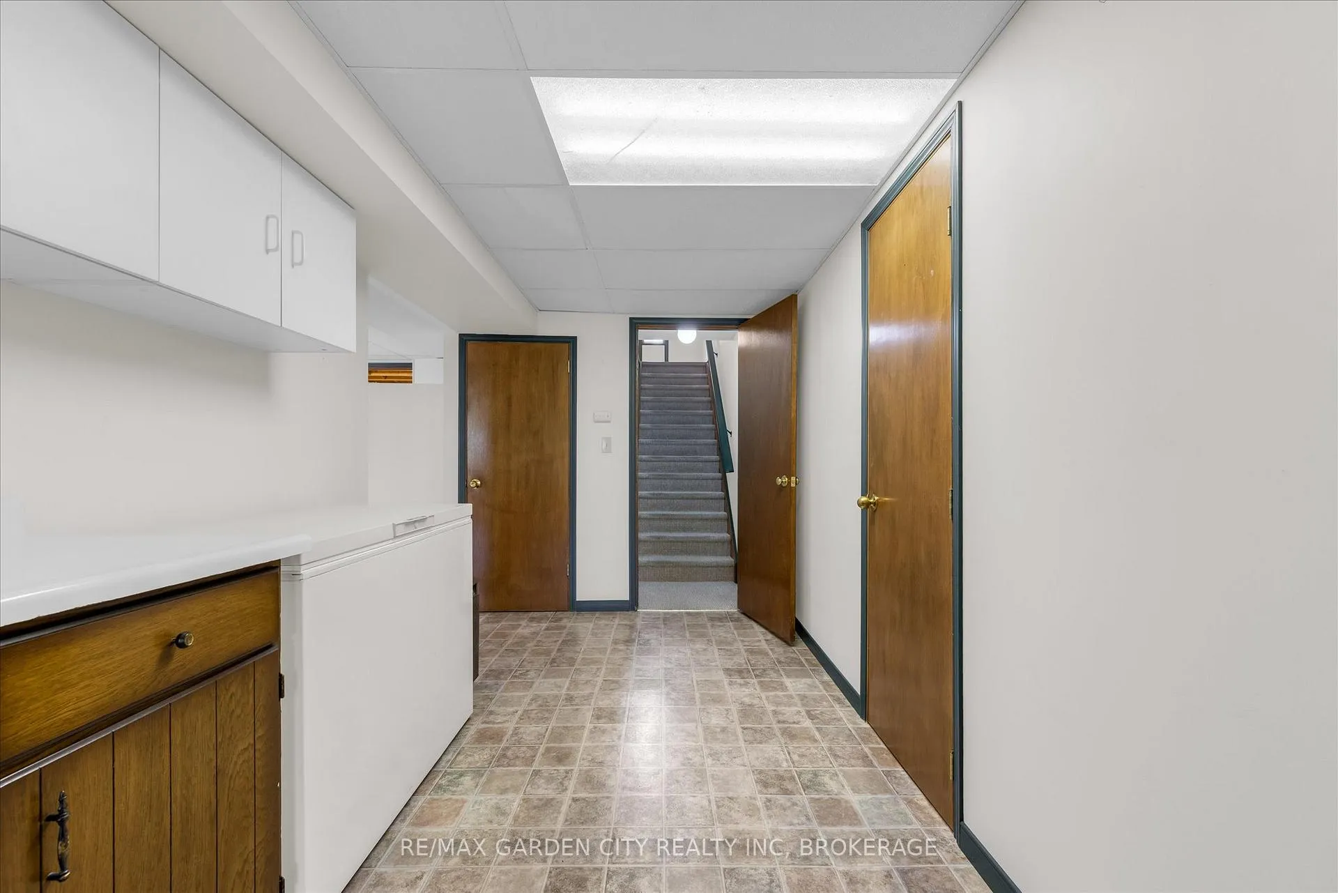 Photo 18 of 71 Hazel Street, St. Catharines, Burleigh Hill — HOMEH