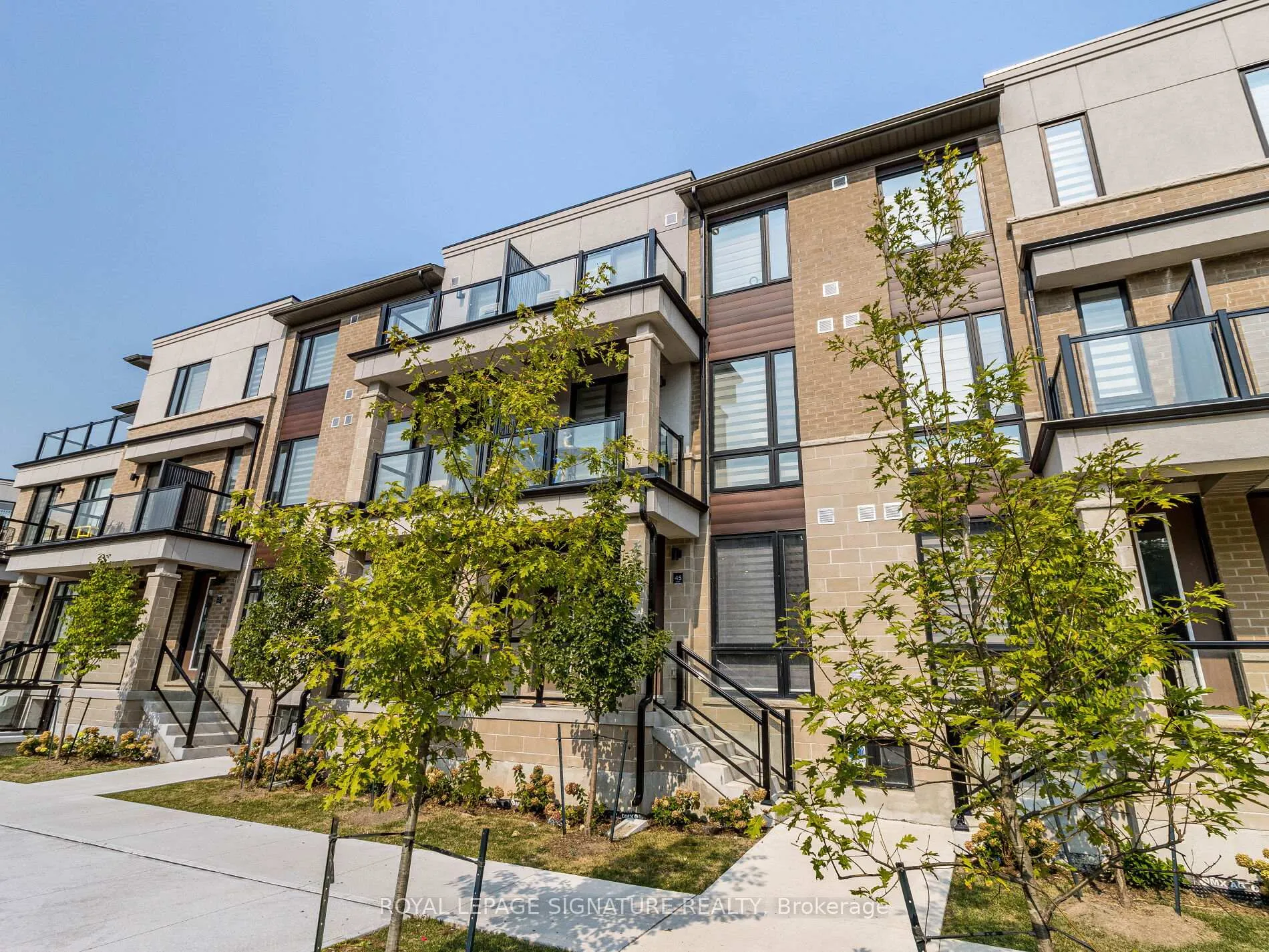 Photo 2 of Unit 45, 45 Knotsberry Circle, Brampton, Bram West — HOMEH