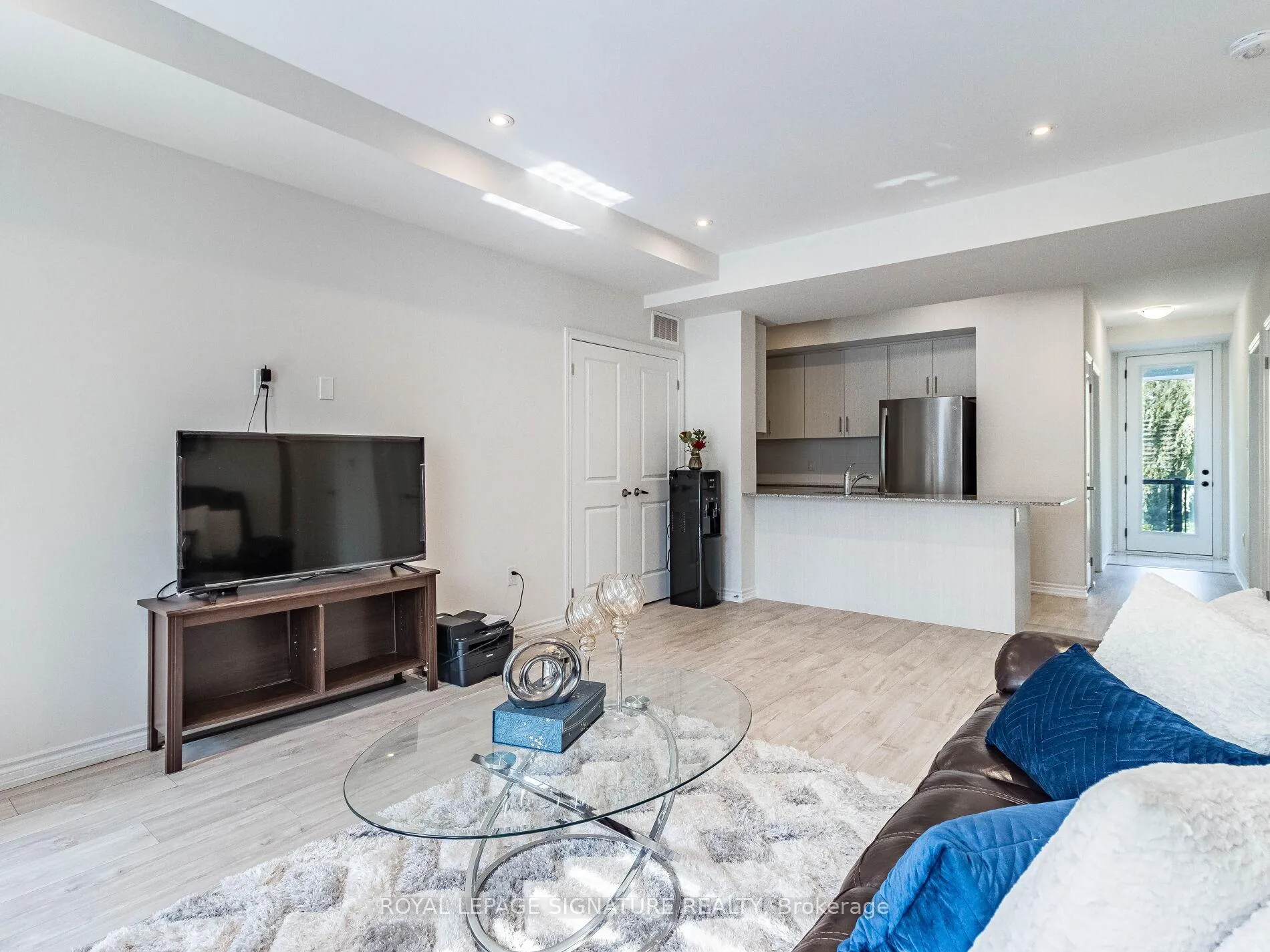 Photo 5 of Unit 45, 45 Knotsberry Circle, Brampton, Bram West — HOMEH