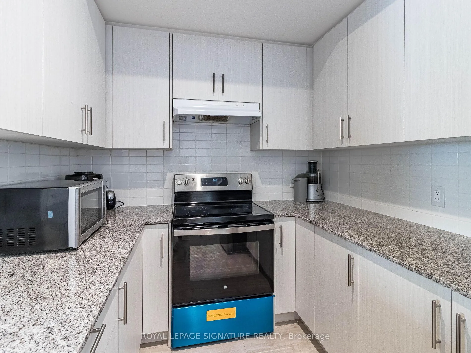Photo 12 of Unit 45, 45 Knotsberry Circle, Brampton, Bram West — HOMEH