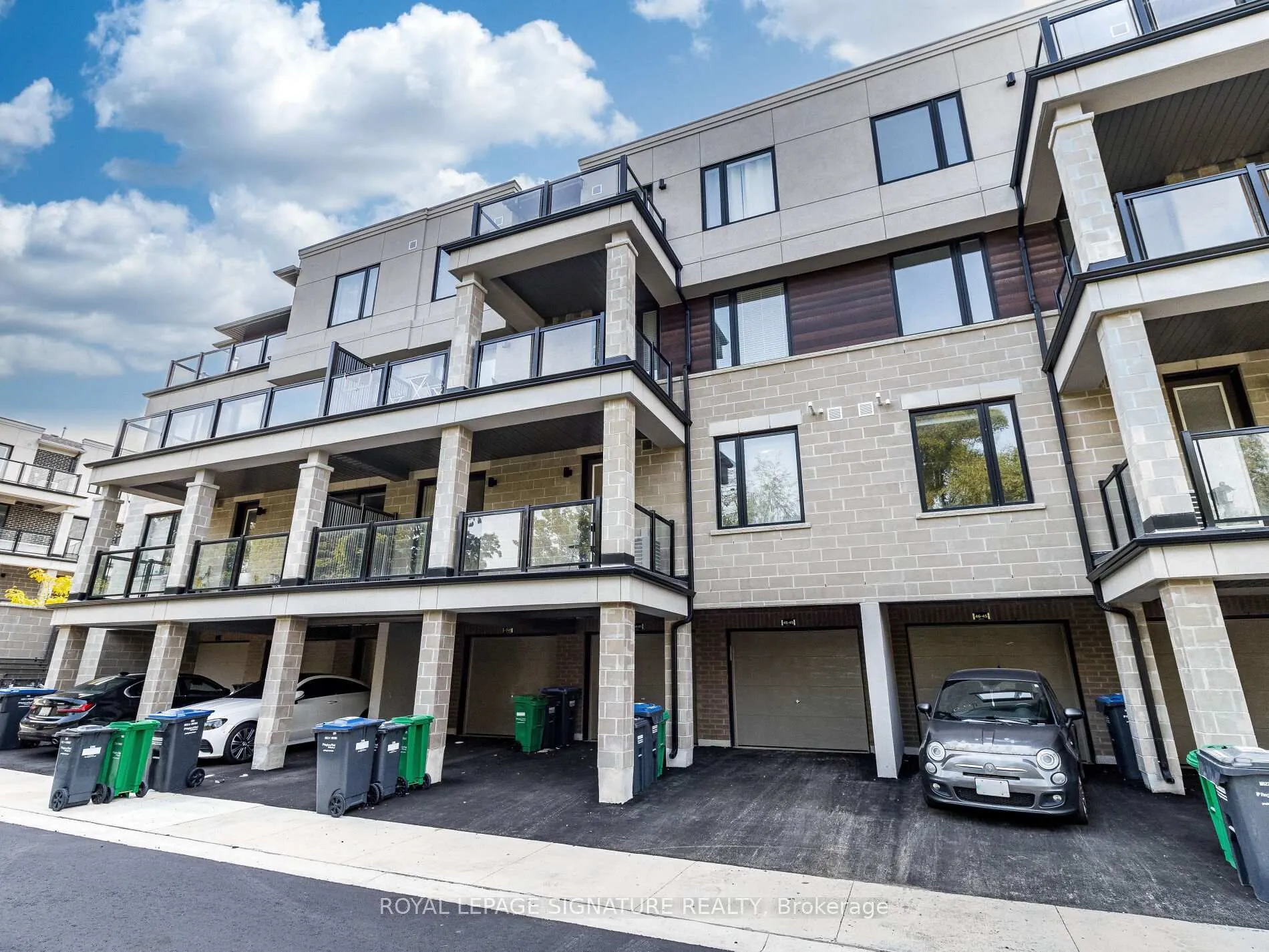 Photo 27 of Unit 45, 45 Knotsberry Circle, Brampton, Bram West — HOMEH