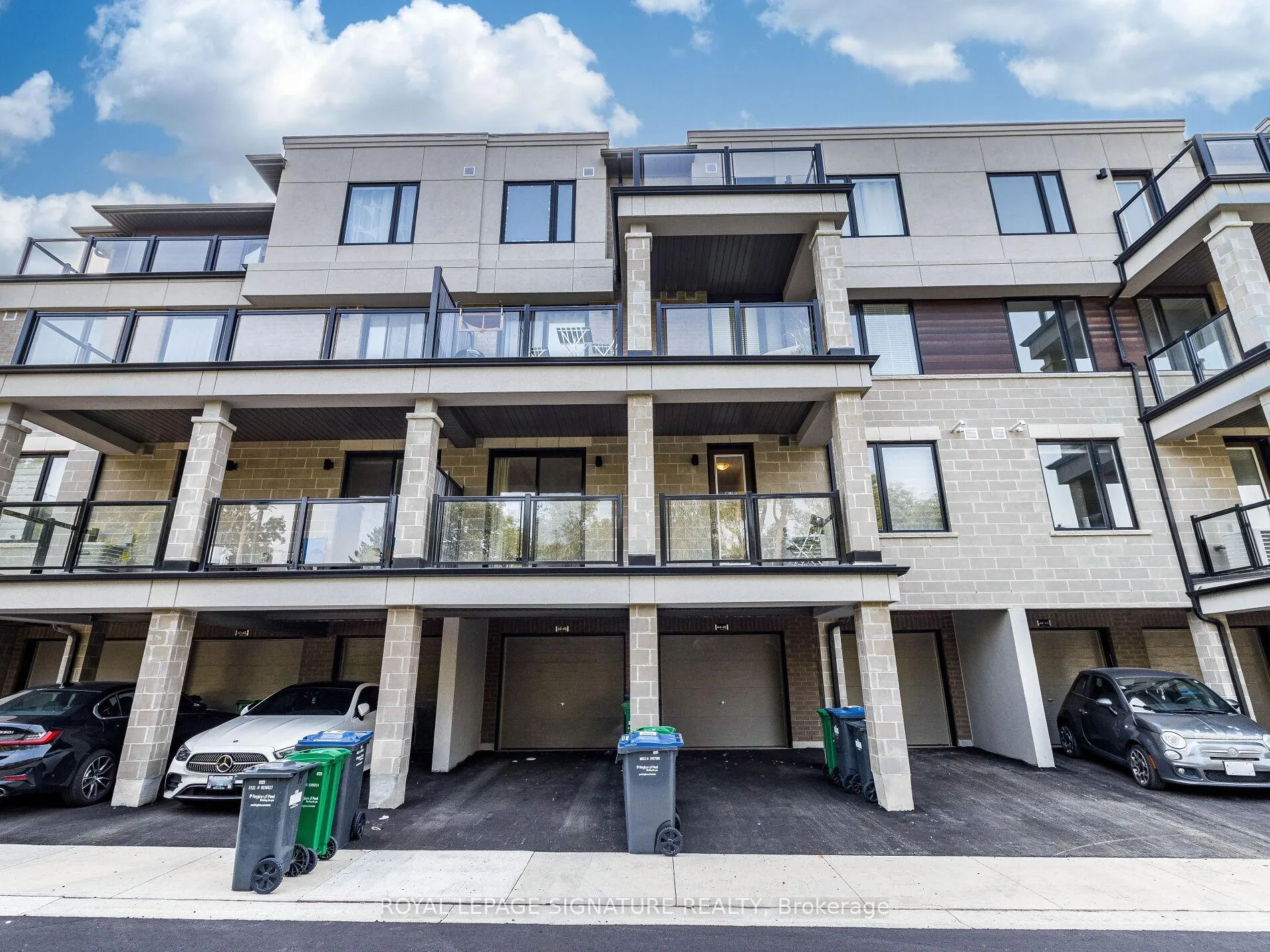Photo 28 of Unit 45, 45 Knotsberry Circle, Brampton, Bram West — HOMEH