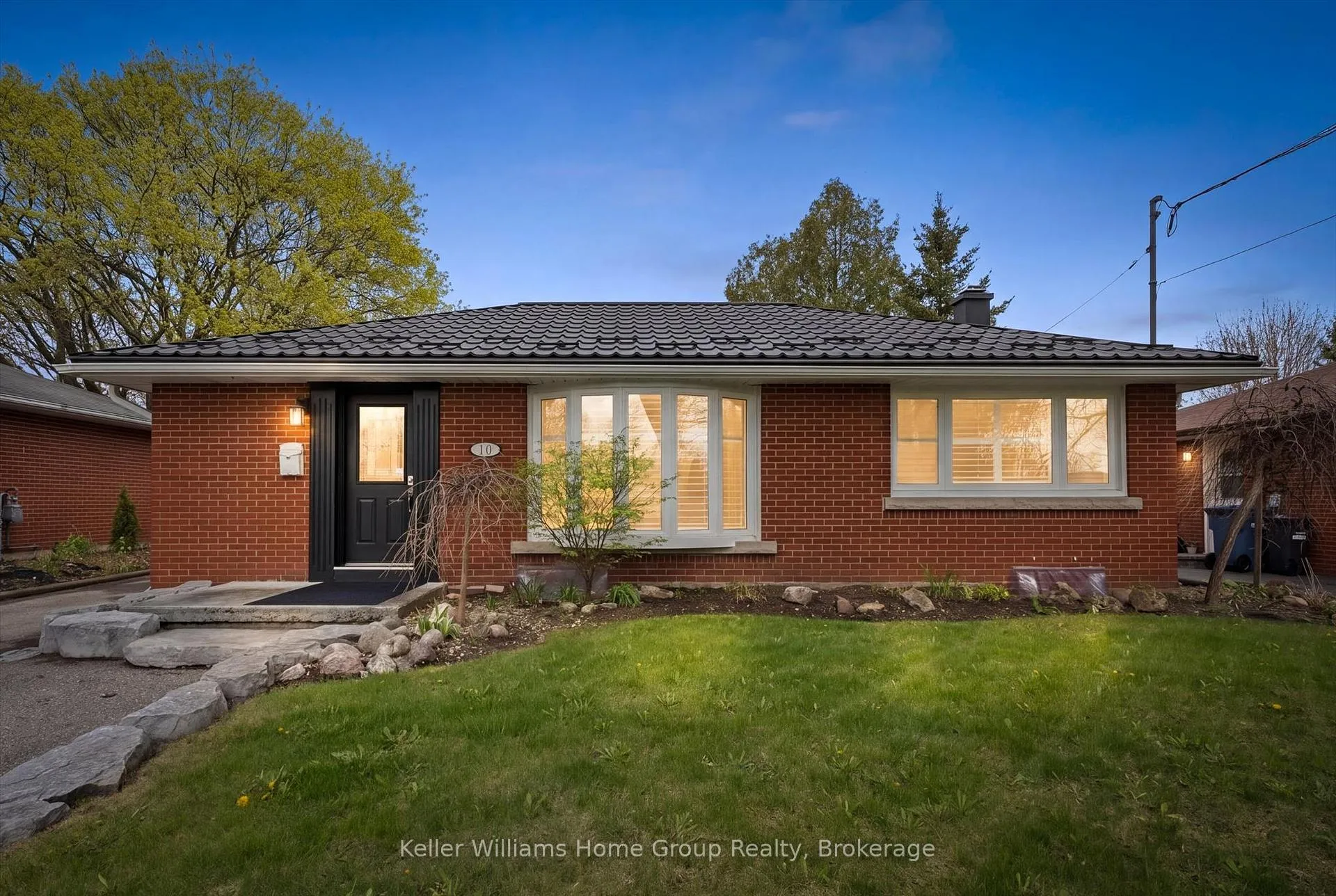 Front of 10 Sumac Place