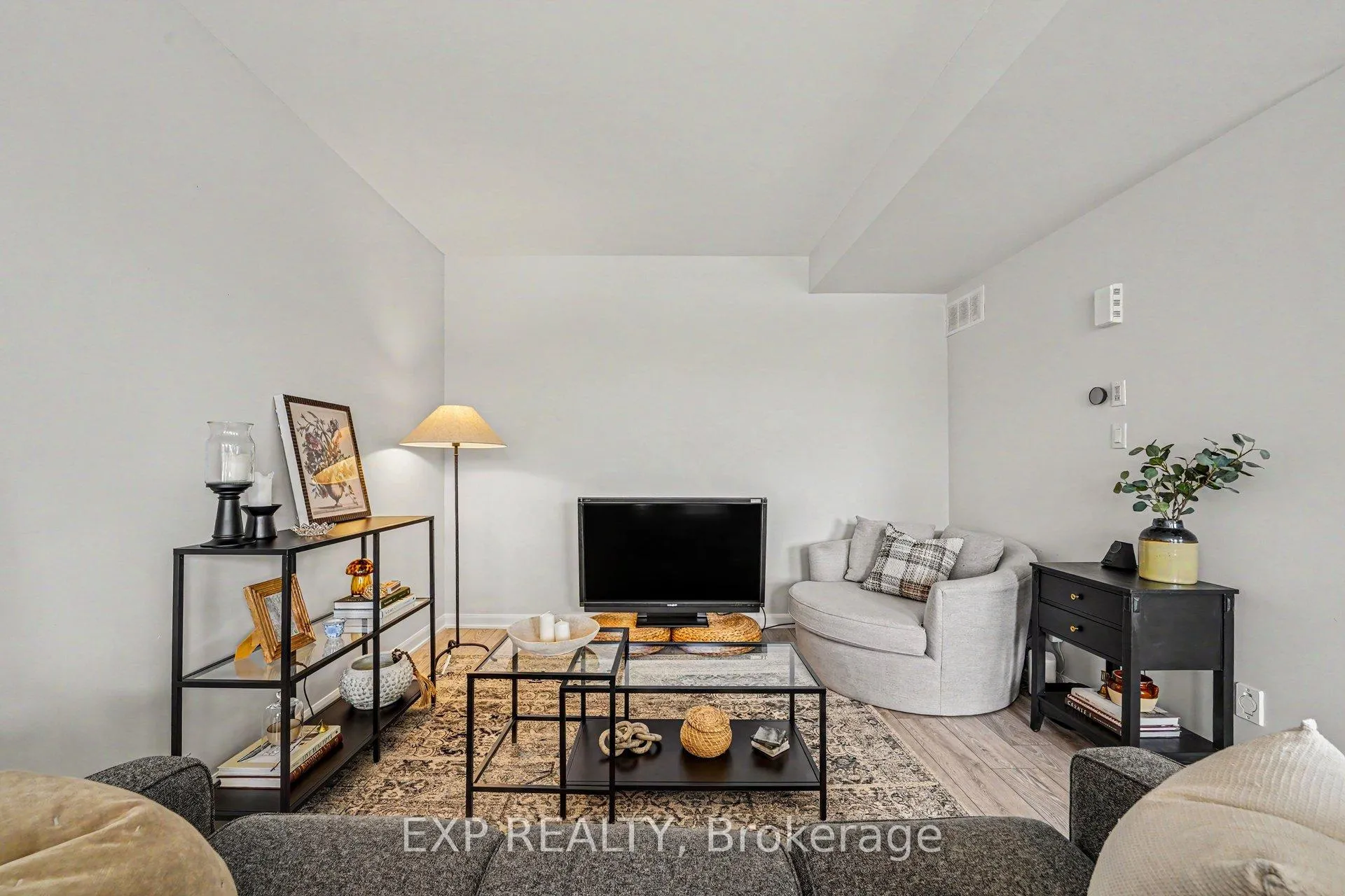 Photo 7 of 108 Teelin Circle, Ottawa, Barrhaven - Half Moon Bay — HOMEH