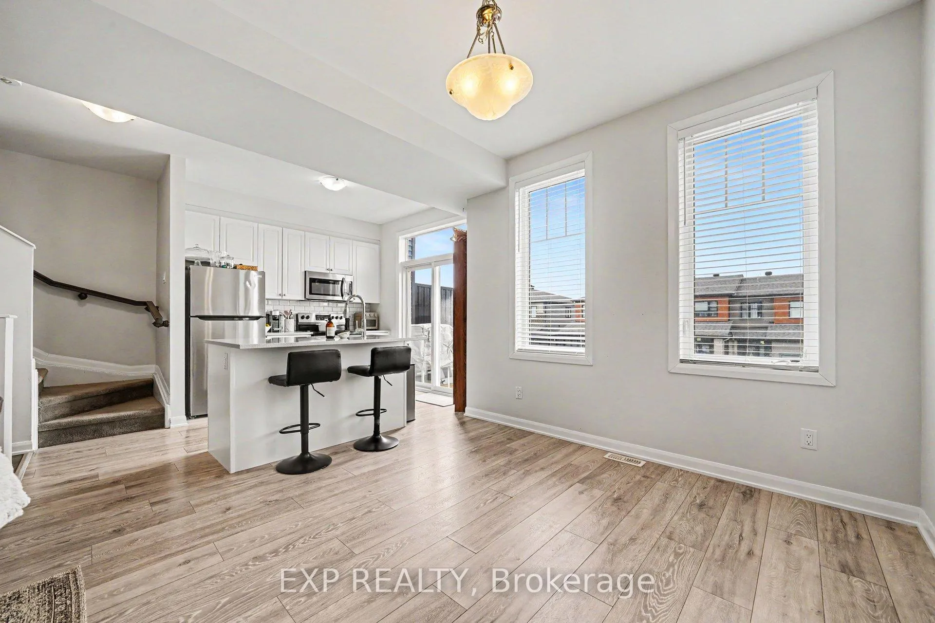Photo 10 of 108 Teelin Circle, Ottawa, Barrhaven - Half Moon Bay — HOMEH
