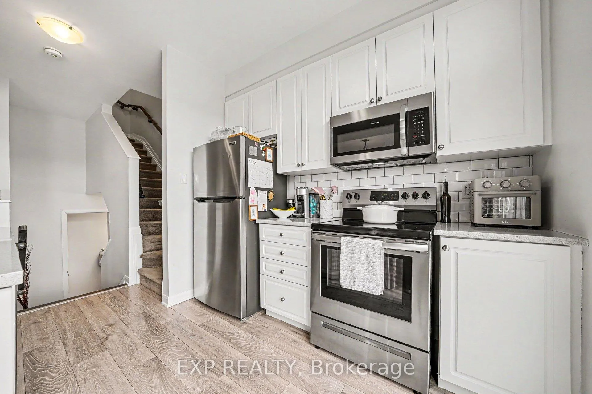 Photo 15 of 108 Teelin Circle, Ottawa, Barrhaven - Half Moon Bay — HOMEH