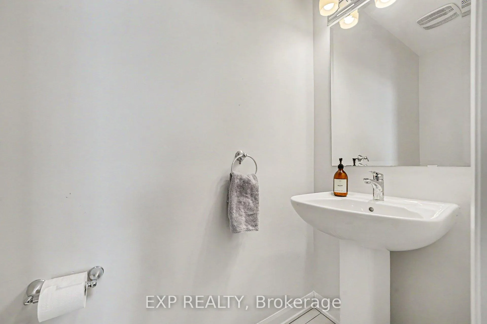Photo 16 of 108 Teelin Circle, Ottawa, Barrhaven - Half Moon Bay — HOMEH