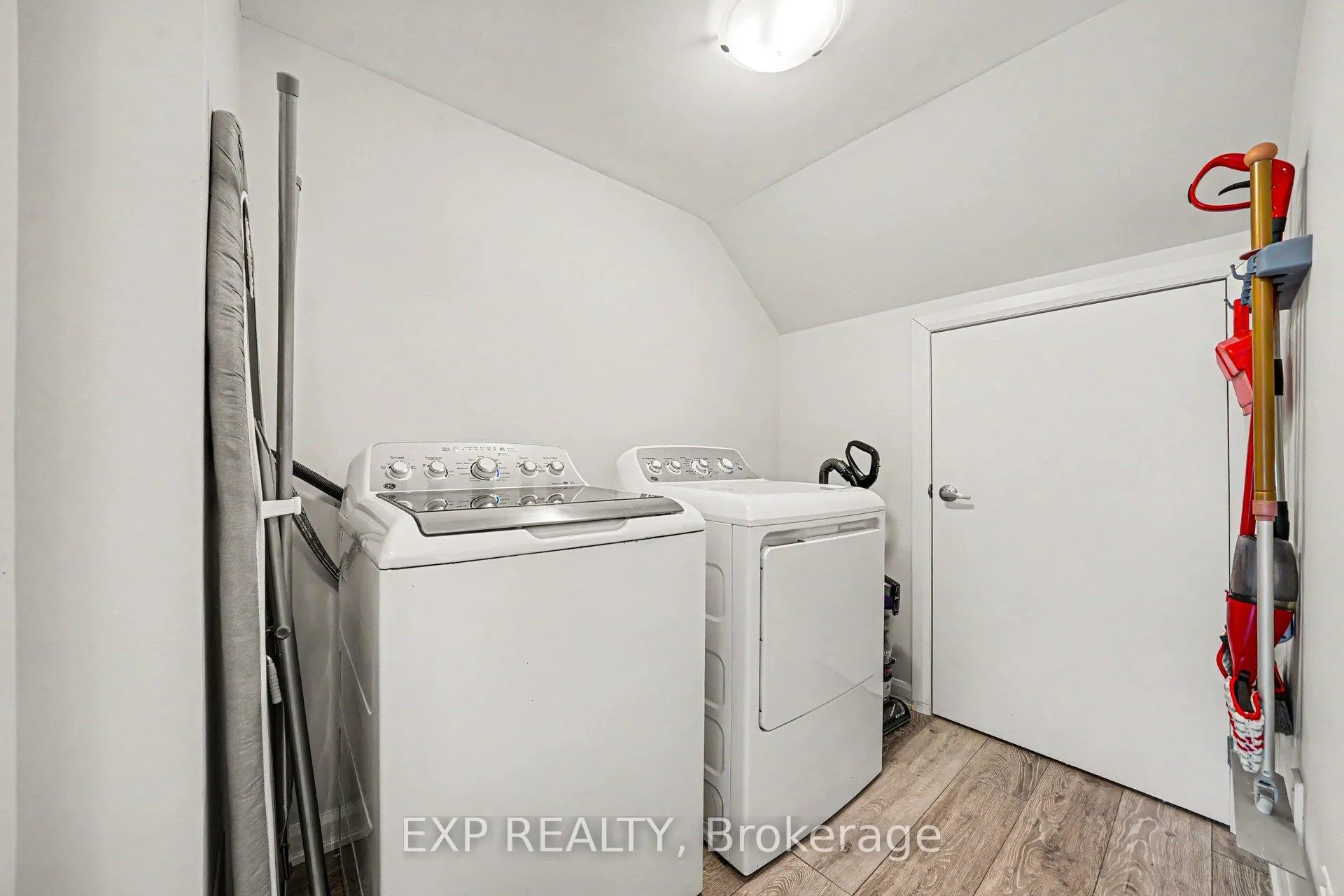 Photo 28 of 108 Teelin Circle, Ottawa, Barrhaven - Half Moon Bay — HOMEH