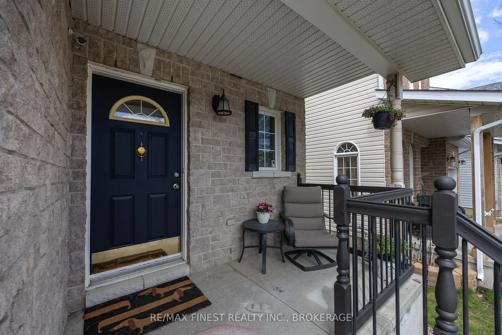 Photo 4 of 976 Bluffwood Avenue, Kingston, Kingston East (Incl Barret Crt) — HOMEH