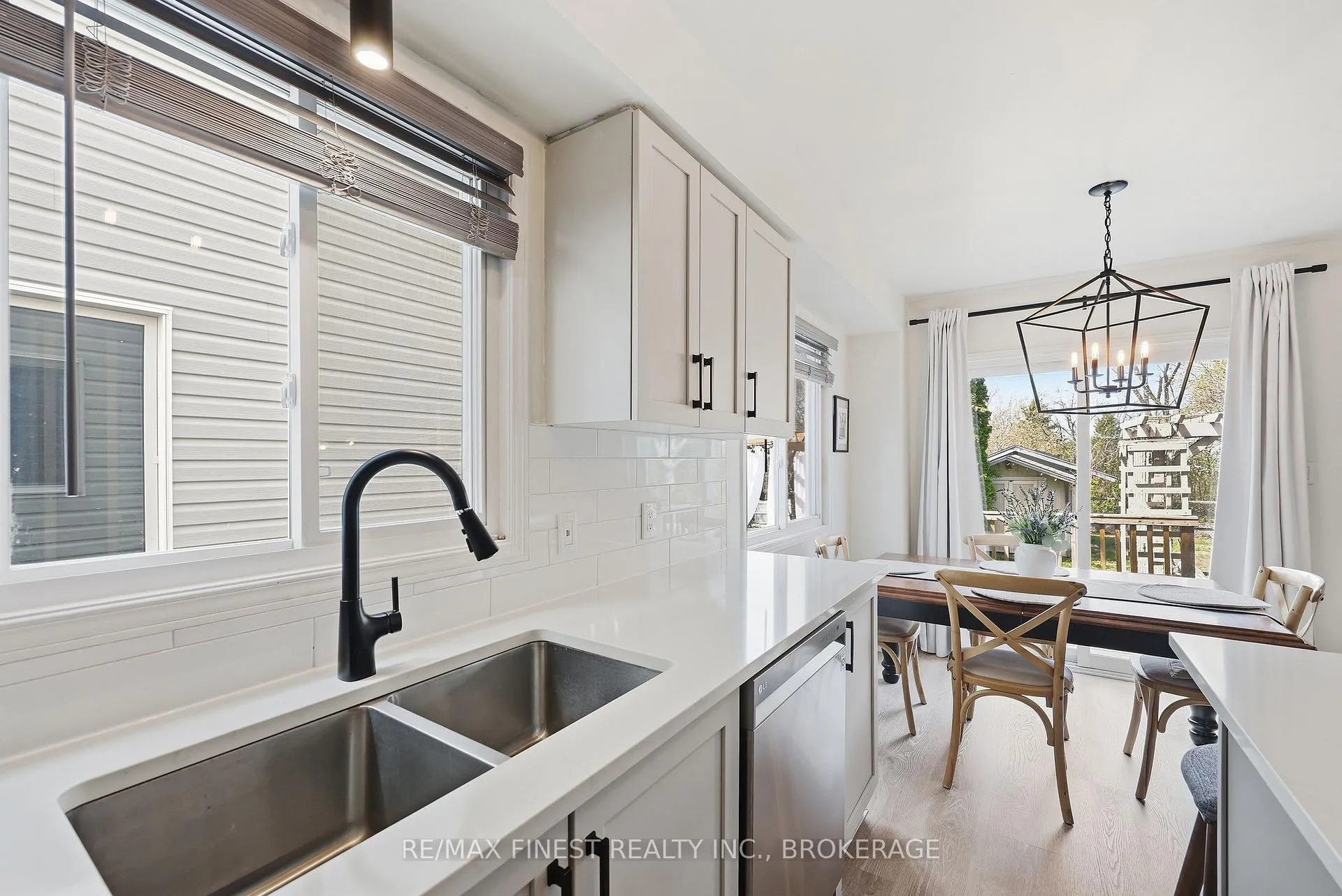Photo 15 of 976 Bluffwood Avenue, Kingston, Kingston East (Incl Barret Crt) — HOMEH