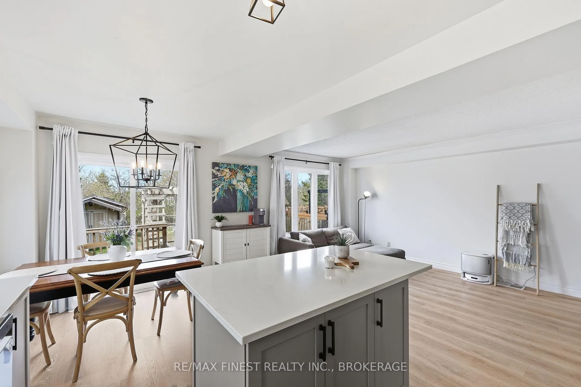 Photo 17 of 976 Bluffwood Avenue, Kingston, Kingston East (Incl Barret Crt) — HOMEH