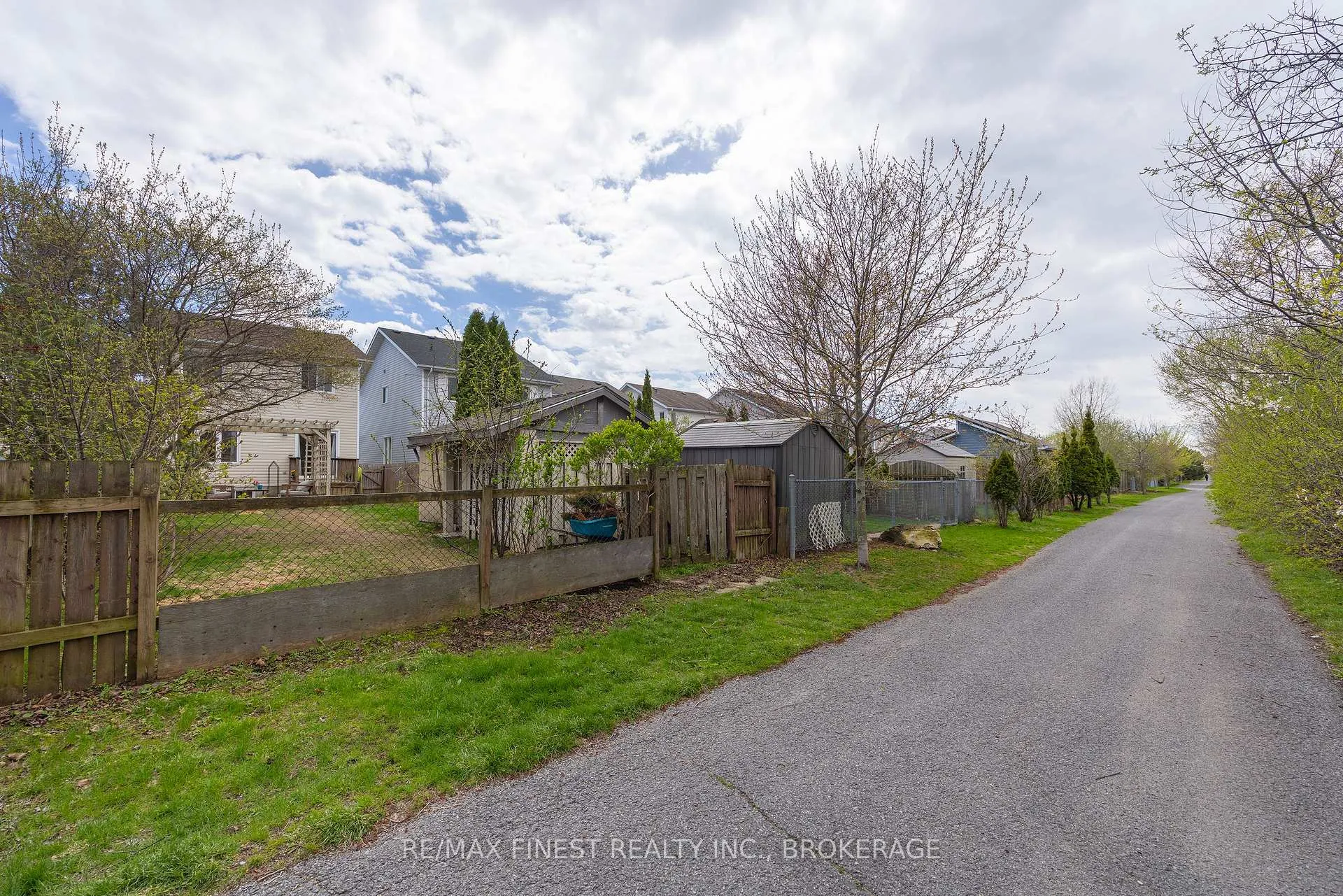 Photo 40 of 976 Bluffwood Avenue, Kingston, Kingston East (Incl Barret Crt) — HOMEH