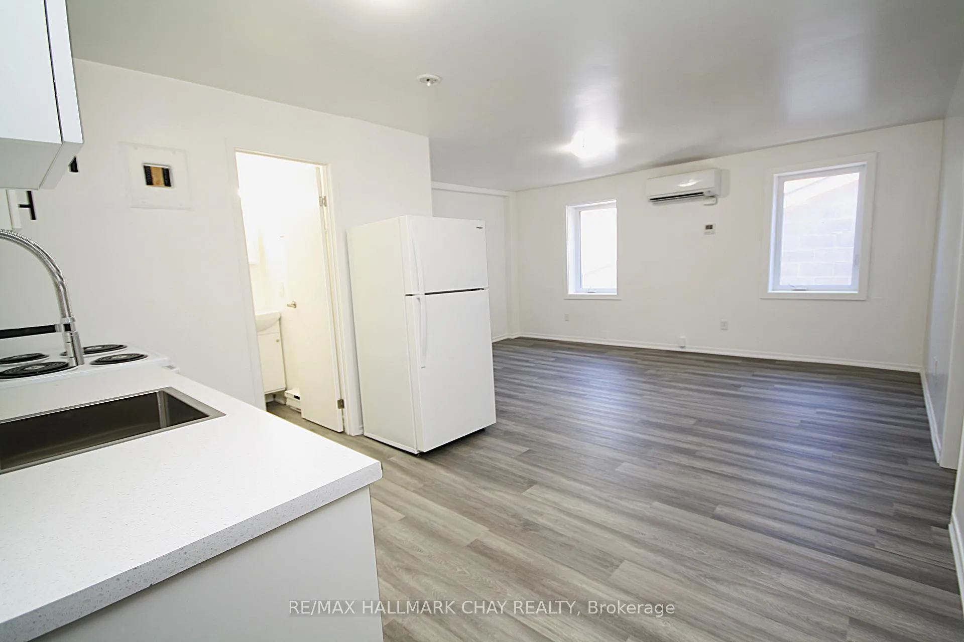 Photo 3 of Unit 3, 58 Queen Street W, Springwater, Elmvale — HOMEH