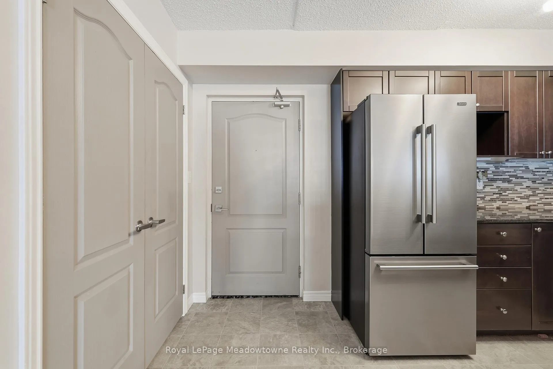 Photo 5 of Unit 114, 1440 Main Street E, Milton, Dempsey — HOMEH