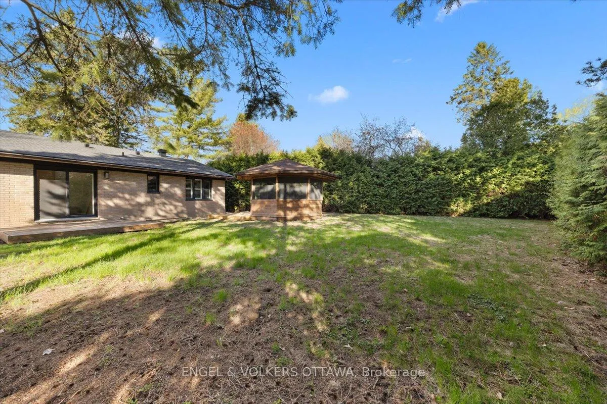 Photo 40 of 28 Leacock Drive, Ottawa, Kanata - Beaverbrook — HOMEH