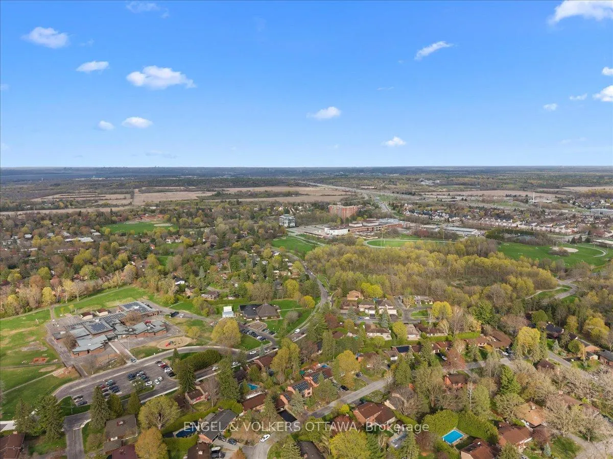 Photo 45 of 28 Leacock Drive, Ottawa, Kanata - Beaverbrook — HOMEH