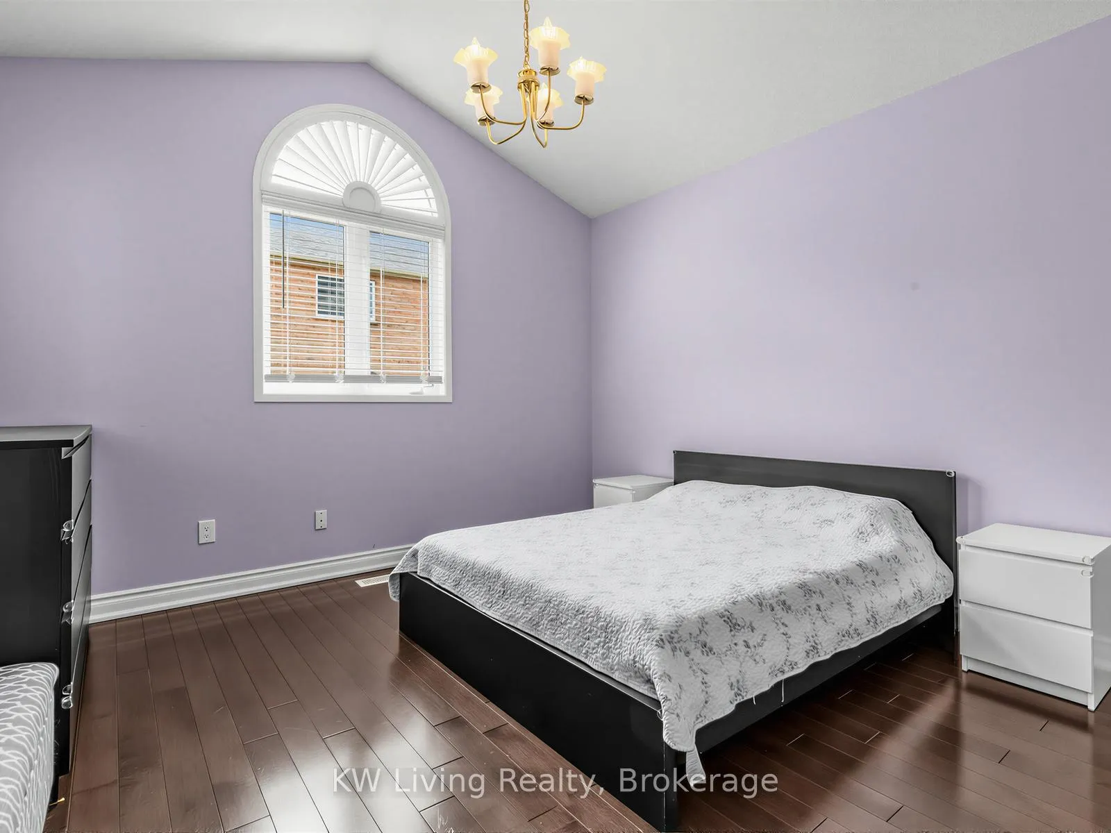 Photo 18 of 21 Cliveden Place, Markham, Berczy — HOMEH