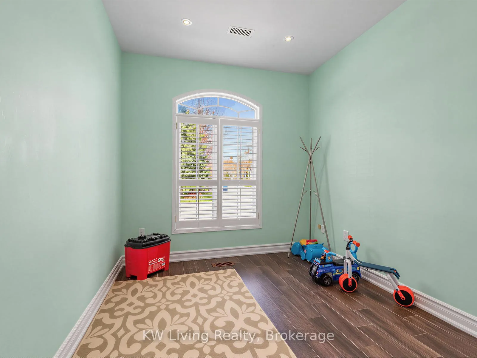 Photo 22 of 21 Cliveden Place, Markham, Berczy — HOMEH