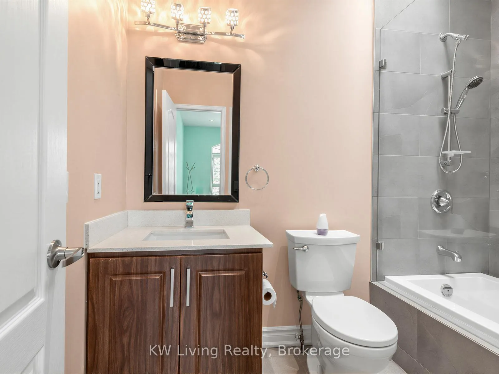 Photo 24 of 21 Cliveden Place, Markham, Berczy — HOMEH