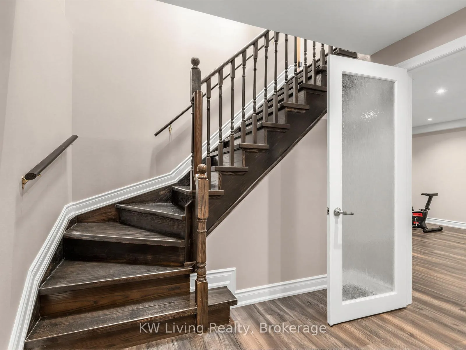 Photo 25 of 21 Cliveden Place, Markham, Berczy — HOMEH