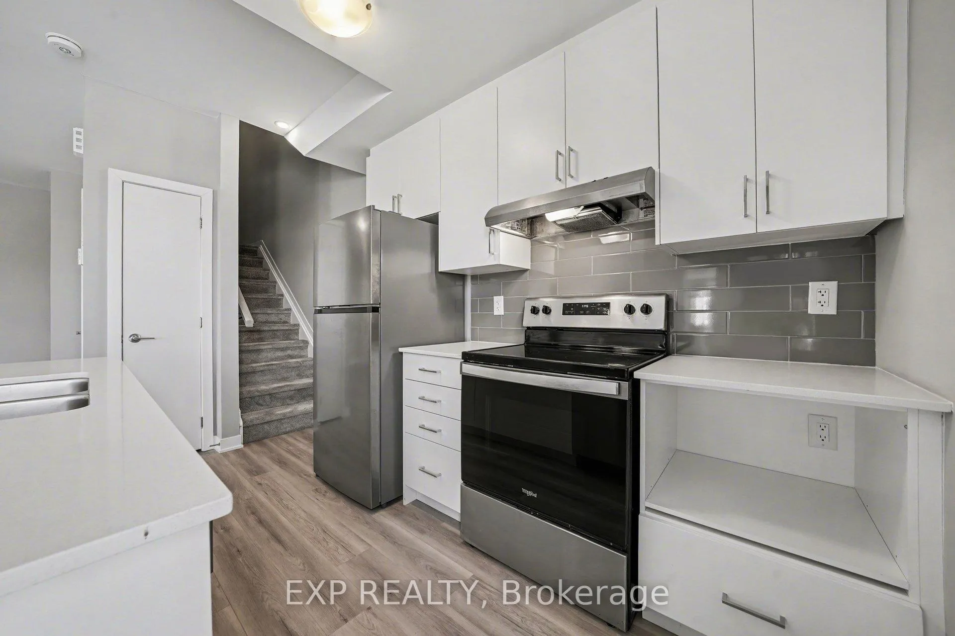 Photo 4 of Unit B, 2383 Tenth Line, Ottawa, Avalon East — HOMEH