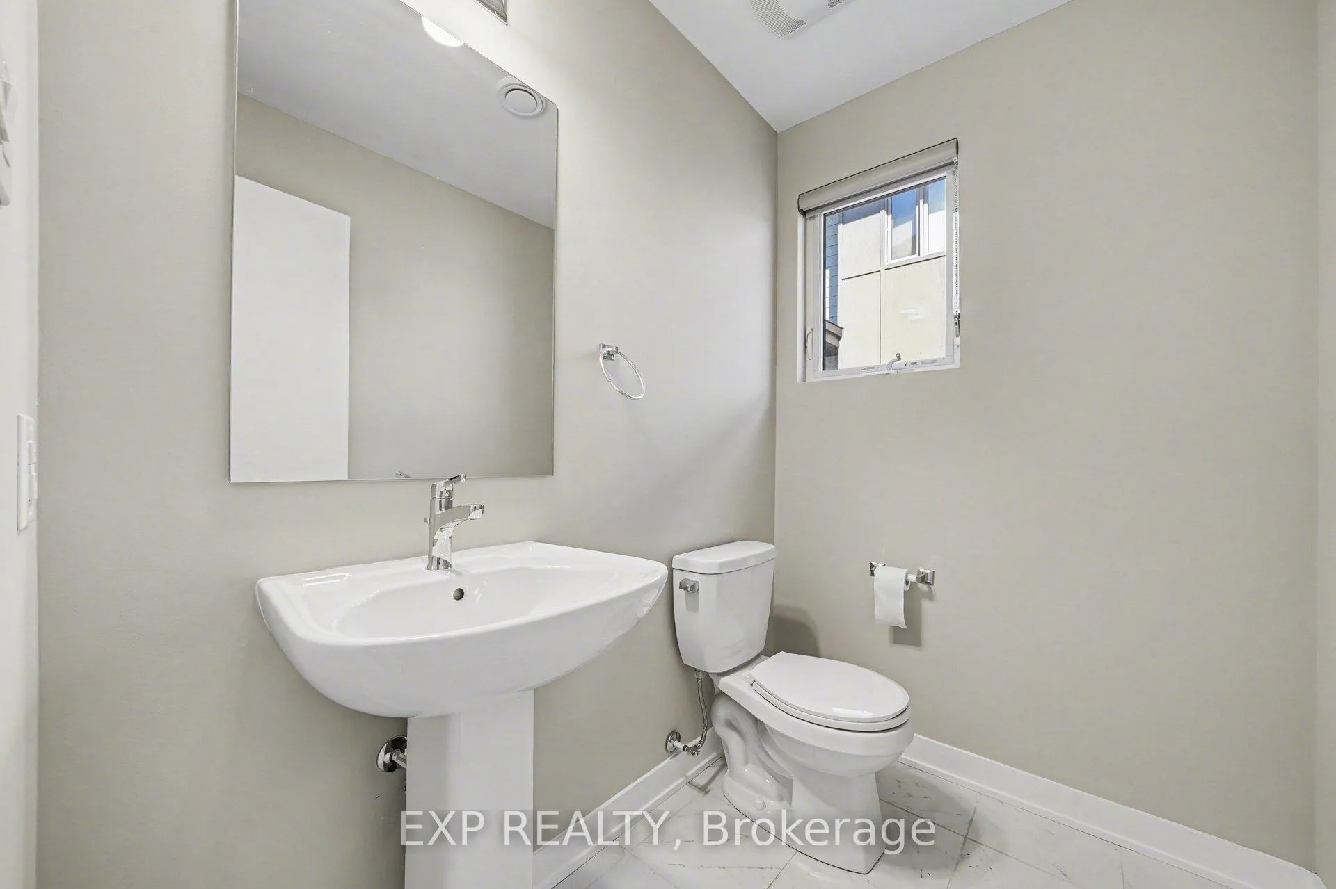 Photo 5 of Unit B, 2383 Tenth Line, Ottawa, Avalon East — HOMEH