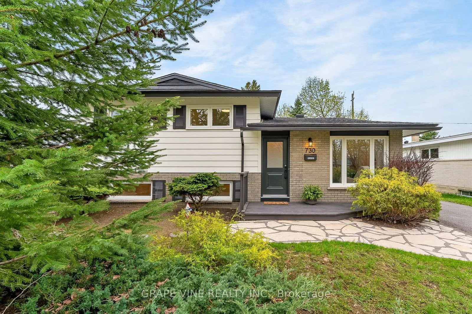 Photo 1 of 730 Holt Crescent, Ottawa, Elmvale Acres — HOMEH