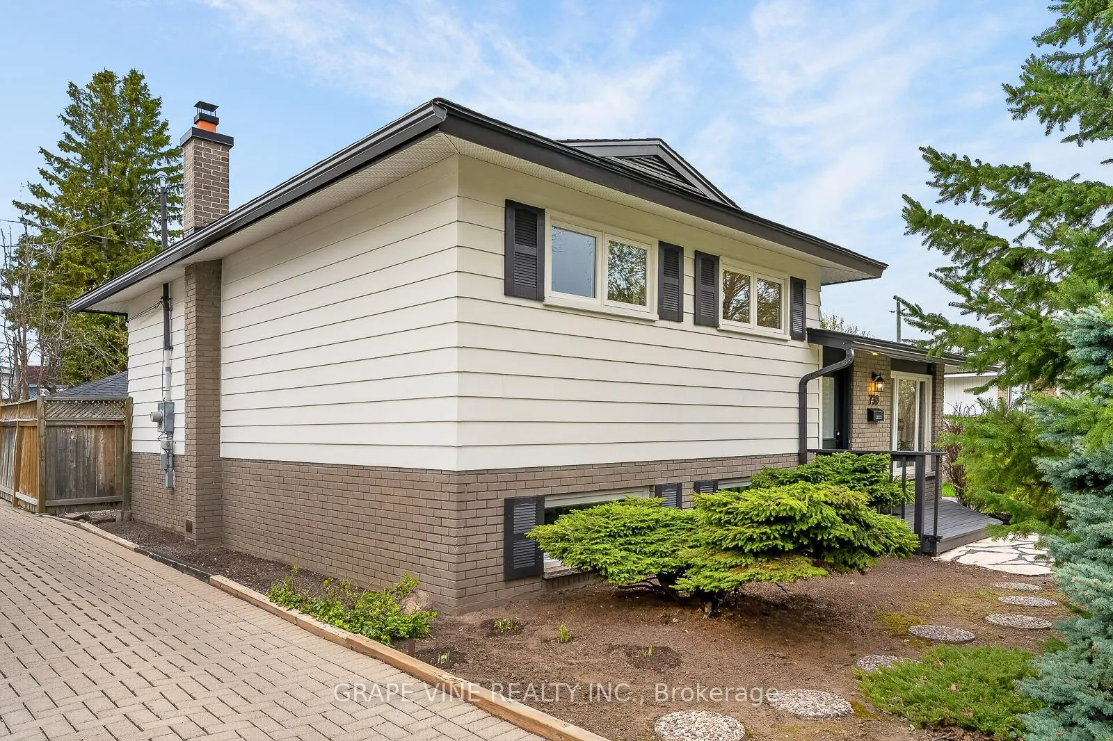 Photo 3 of 730 Holt Crescent, Ottawa, Elmvale Acres — HOMEH
