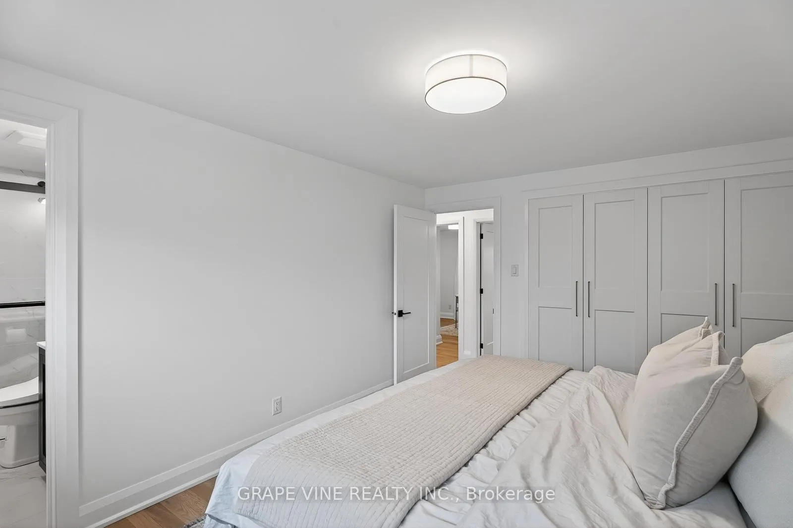Photo 22 of 730 Holt Crescent, Ottawa, Elmvale Acres — HOMEH