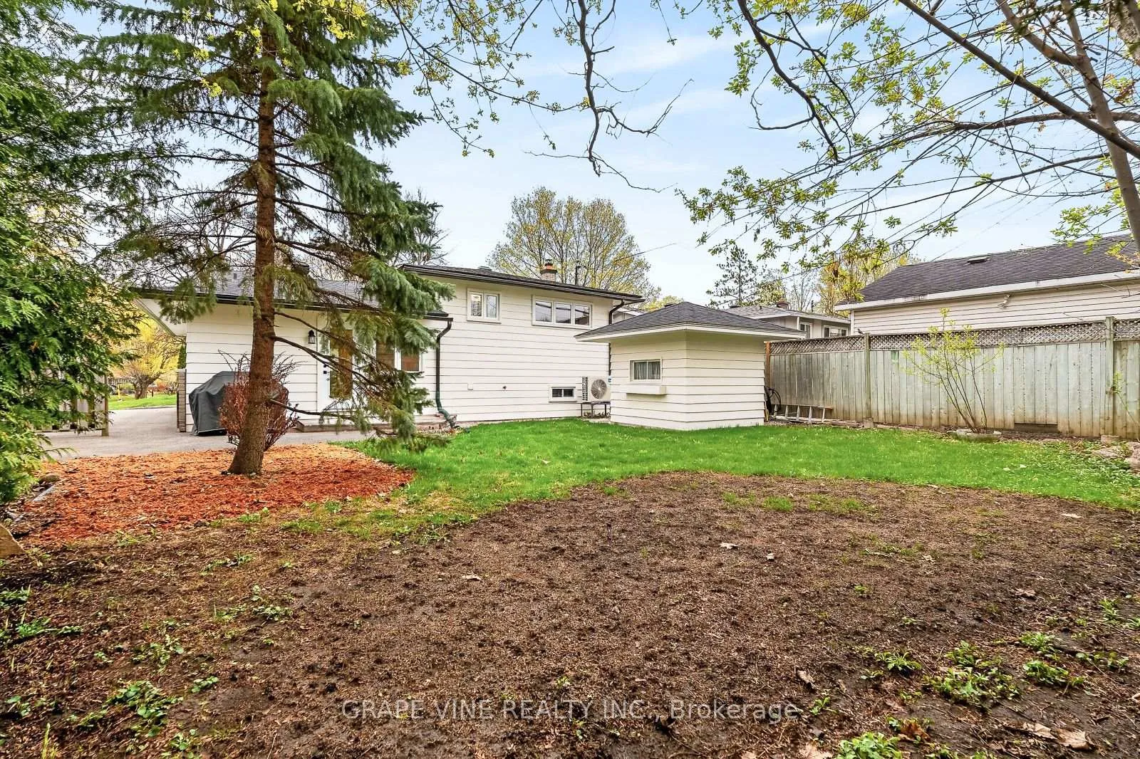 Photo 32 of 730 Holt Crescent, Ottawa, Elmvale Acres — HOMEH