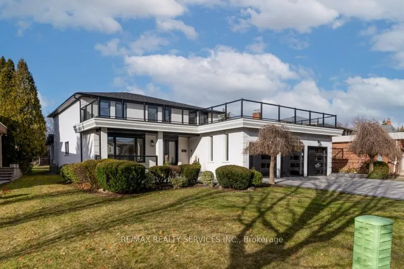 Photo 2 of 30 Queen Post Drive, Vaughan, East Woodbridge — HOMEH