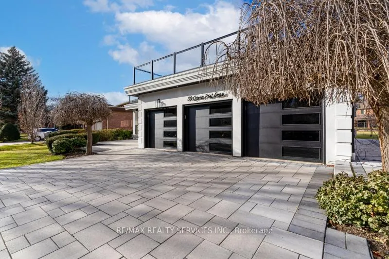 Photo 3 of 30 Queen Post Drive, Vaughan, East Woodbridge — HOMEH