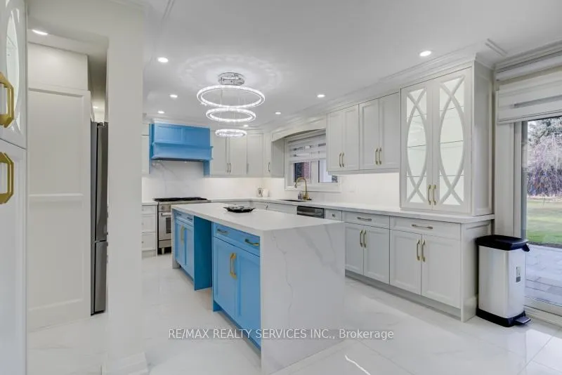 Photo 15 of 30 Queen Post Drive, Vaughan, East Woodbridge — HOMEH