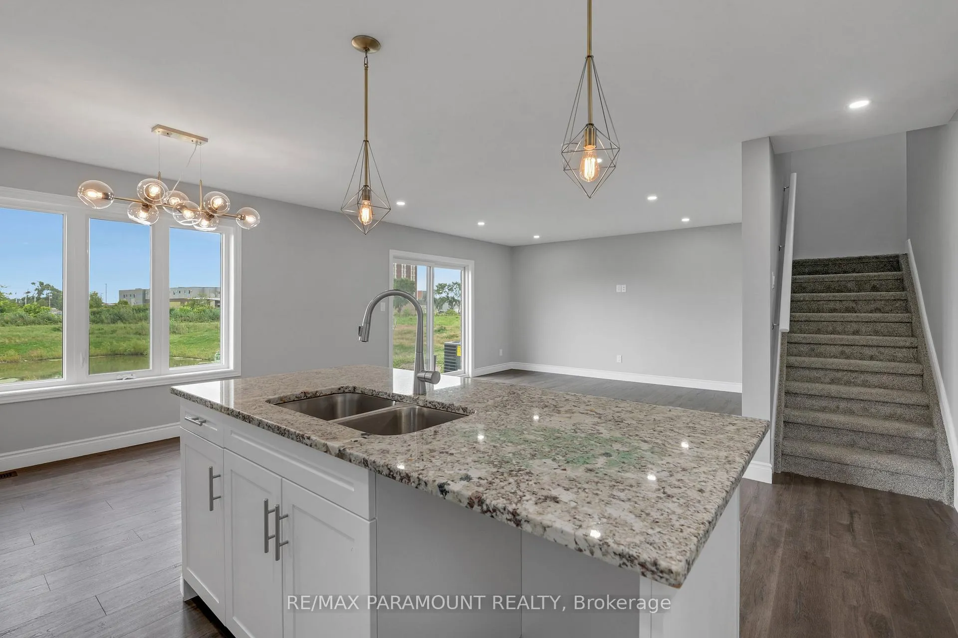 Photo 5 of 20 Betty Crescent, Chatham-Kent — HOMEH