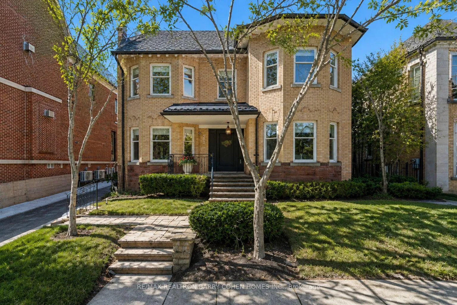 Photo 1 of 302 Russell Hill Road, Toronto, Casa Loma — HOMEH