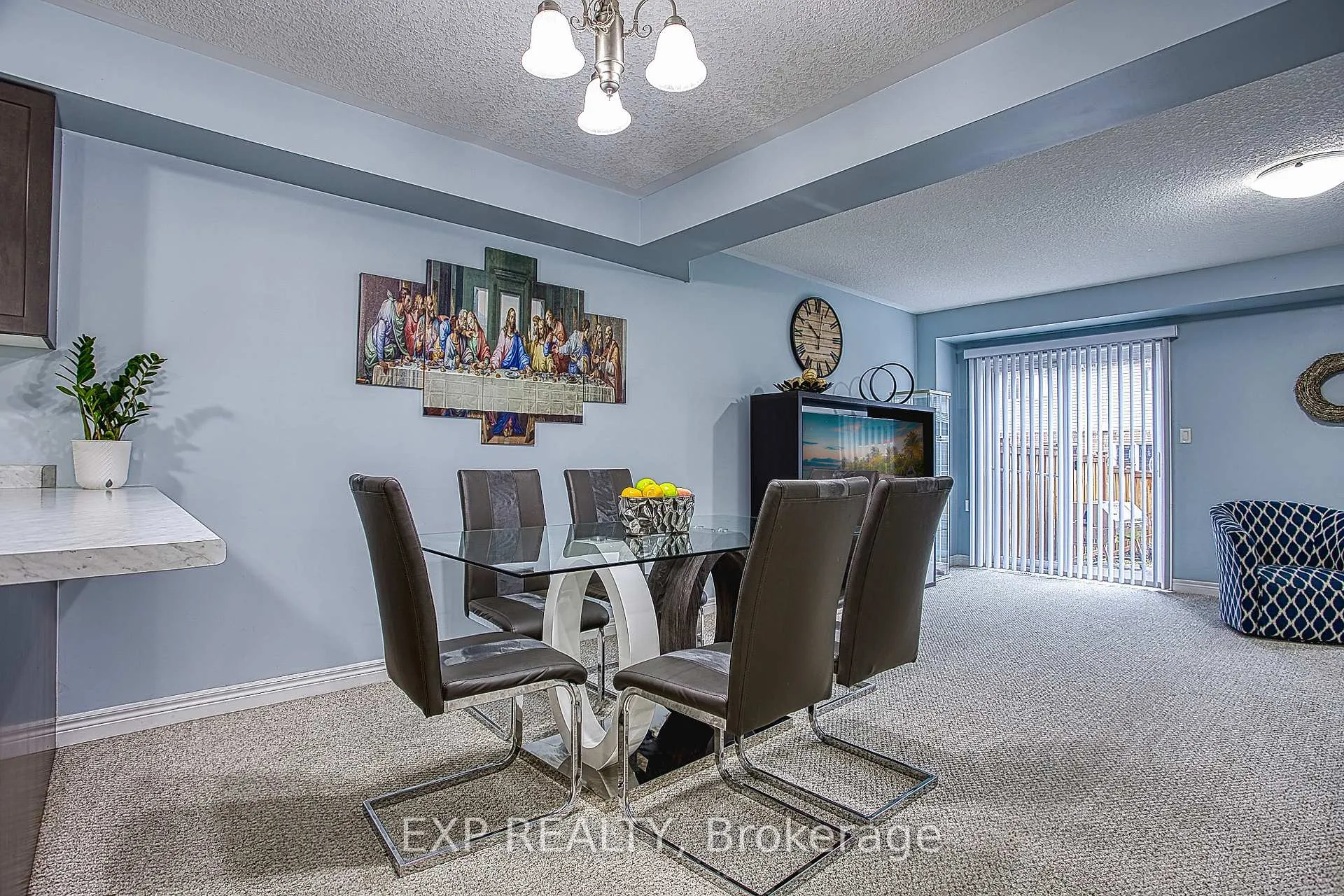 Photo 9 of 90 Cittadella Boulevard, Hamilton, Rural Glanbrook — HOMEH