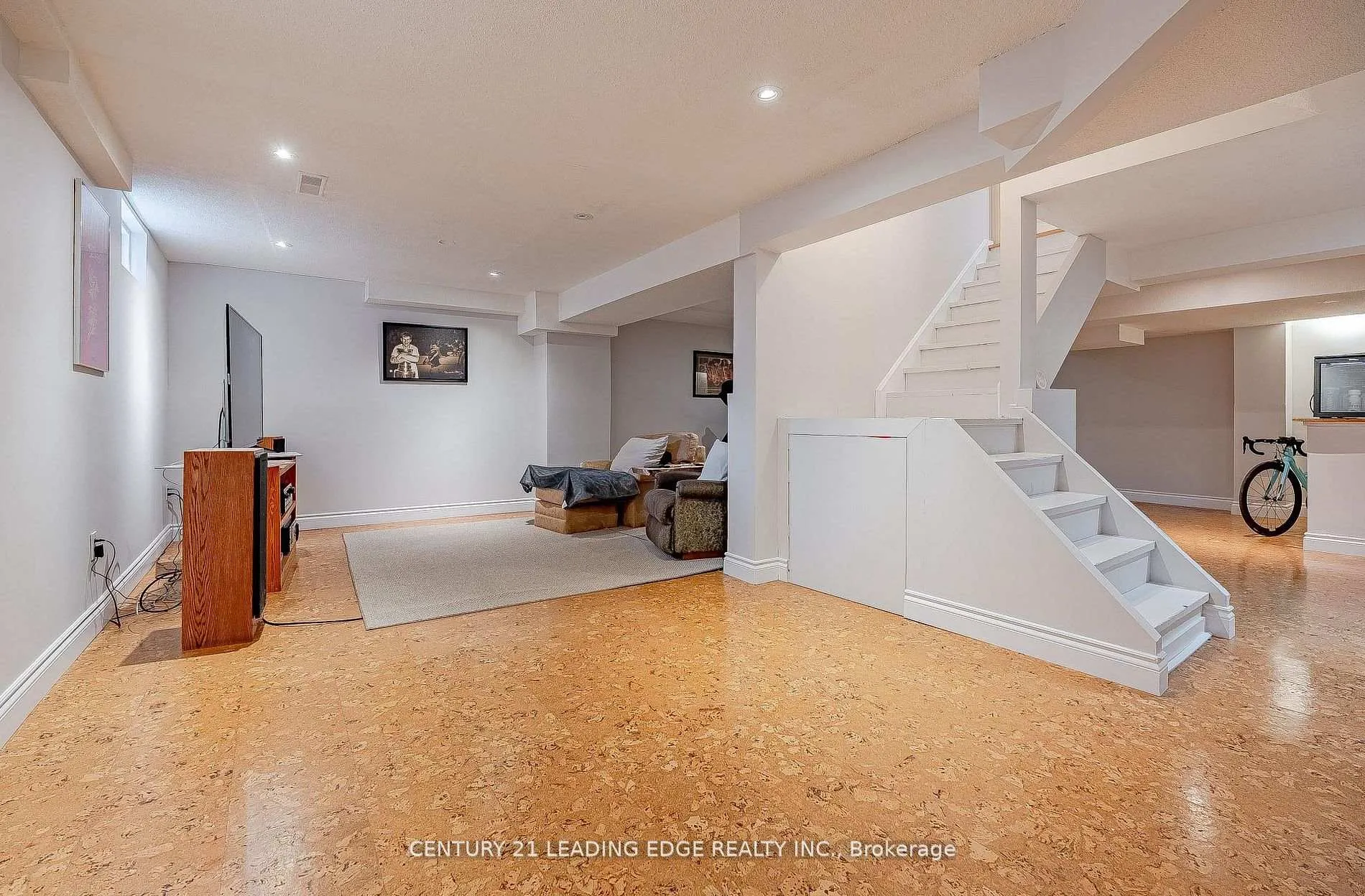 Photo 32 of 59 Lanewood Drive, Aurora, Hills of St Andrew — HOMEH