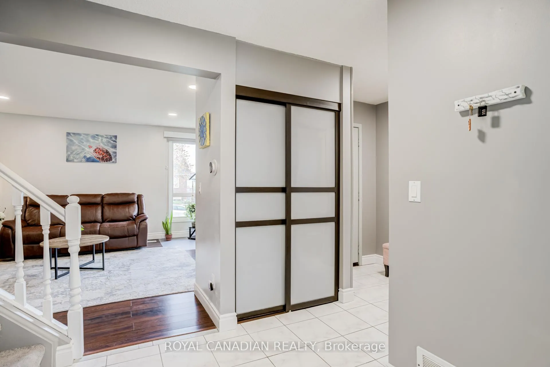 Photo 5 of 846 Monaghan Avenue, Oshawa, Vanier — HOMEH