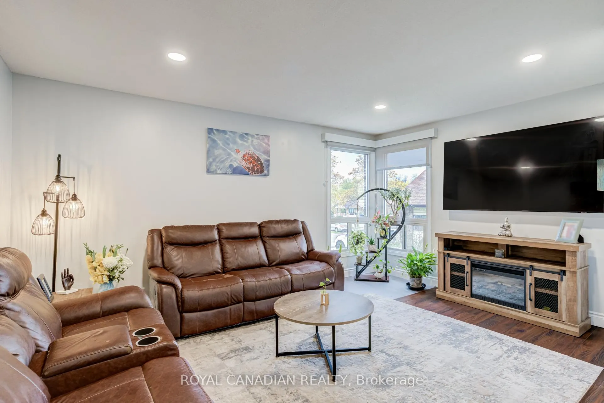 Photo 8 of 846 Monaghan Avenue, Oshawa, Vanier — HOMEH