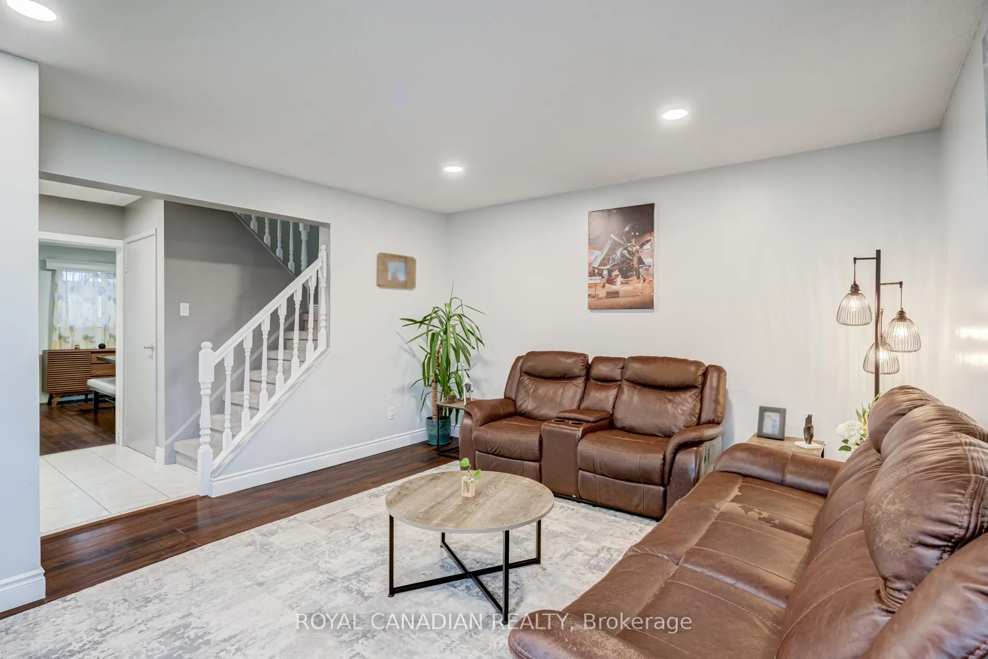 Photo 10 of 846 Monaghan Avenue, Oshawa, Vanier — HOMEH